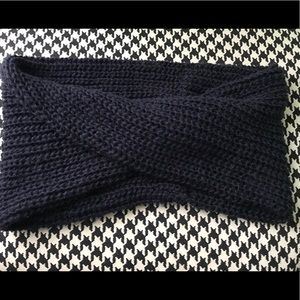 Forever 21 Blue infinity scarf